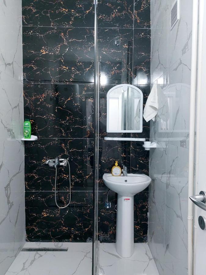Main Square Apartment - Szkopje Kültér fotó