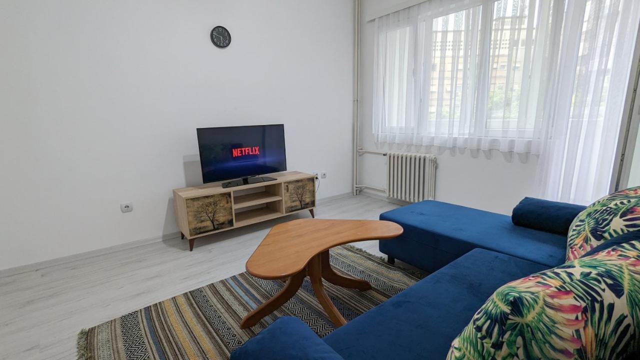 Main Square Apartment - Szkopje Kültér fotó
